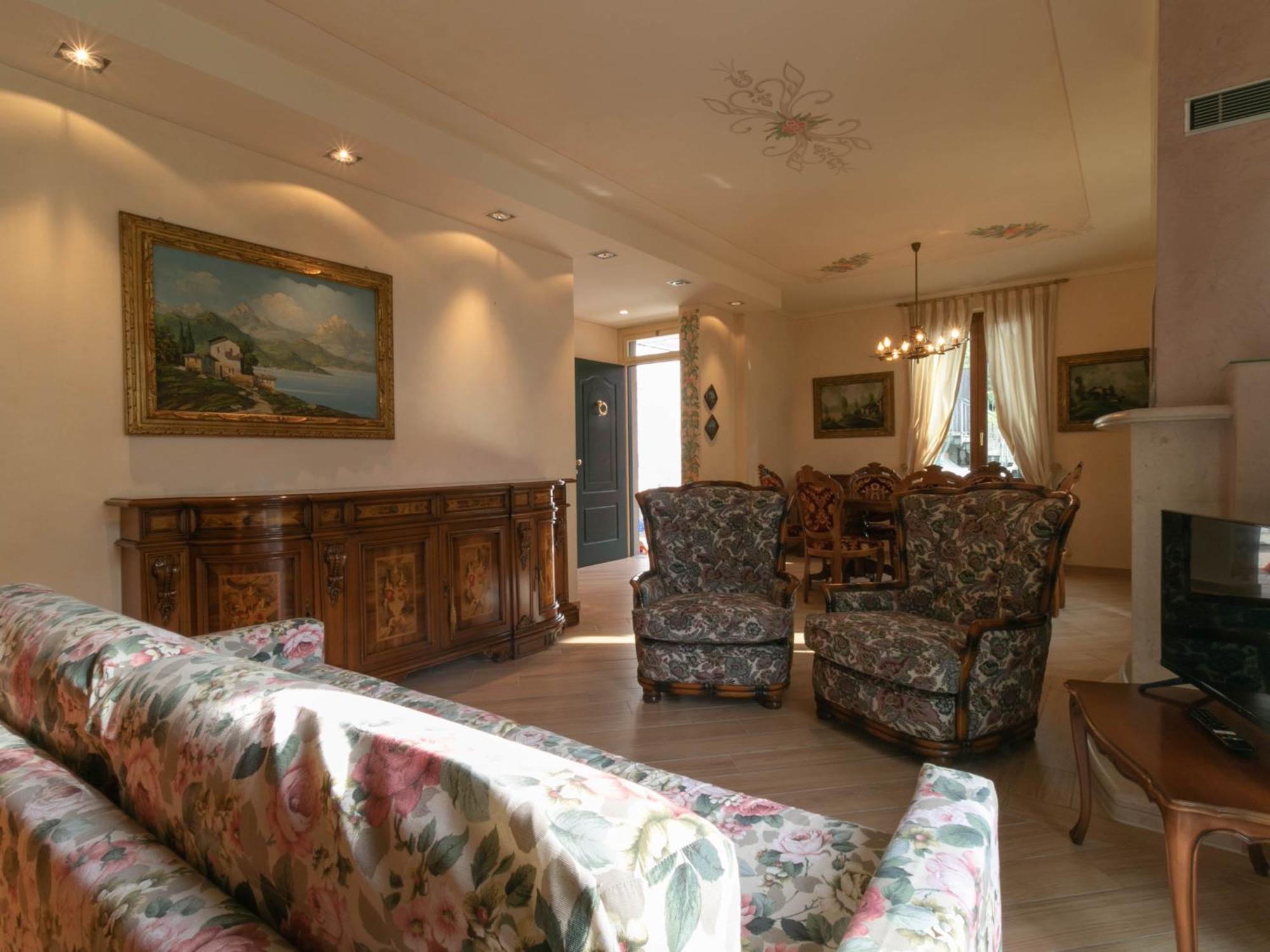 Villa Olcio - Al Lago Mandello del Lario Luaran gambar