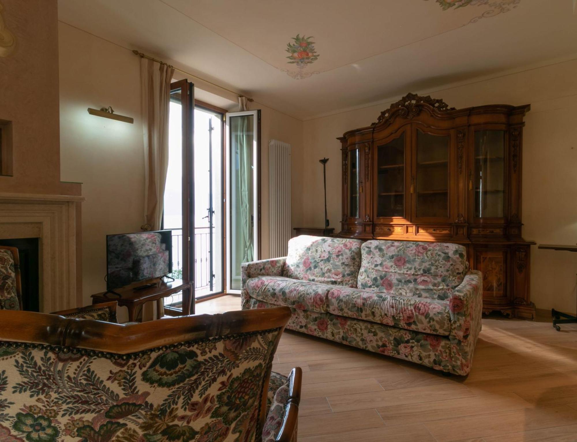 Villa Olcio - Al Lago Mandello del Lario Luaran gambar